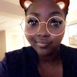 Meet your Posher, Staci