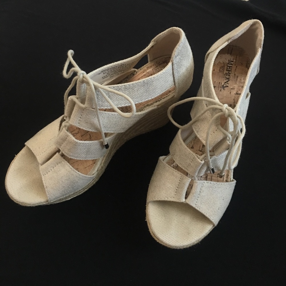 Women's size 7.5 shoe