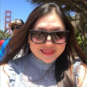 Meet your Posher, Joy