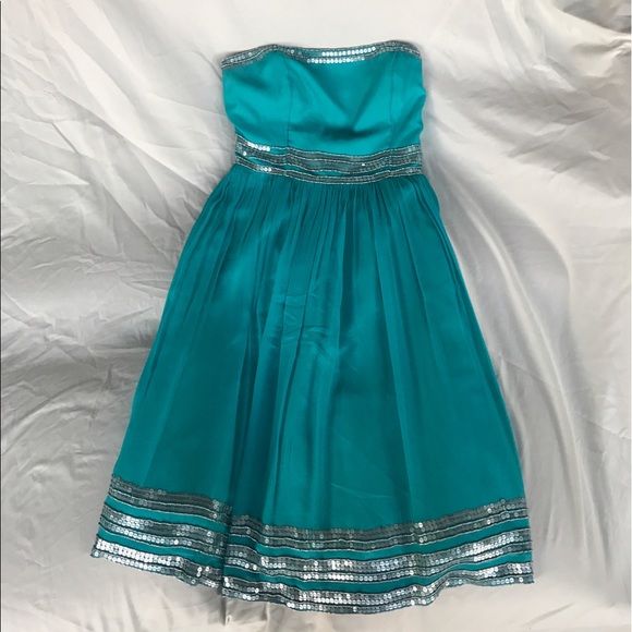 Adrianna Papell Cocktail Dress - Size 6 - Picture 7 of 8