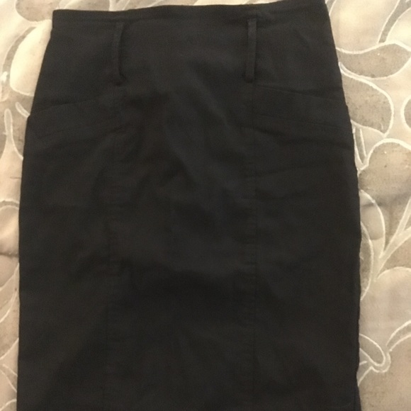Skirt - Picture 2 of 3