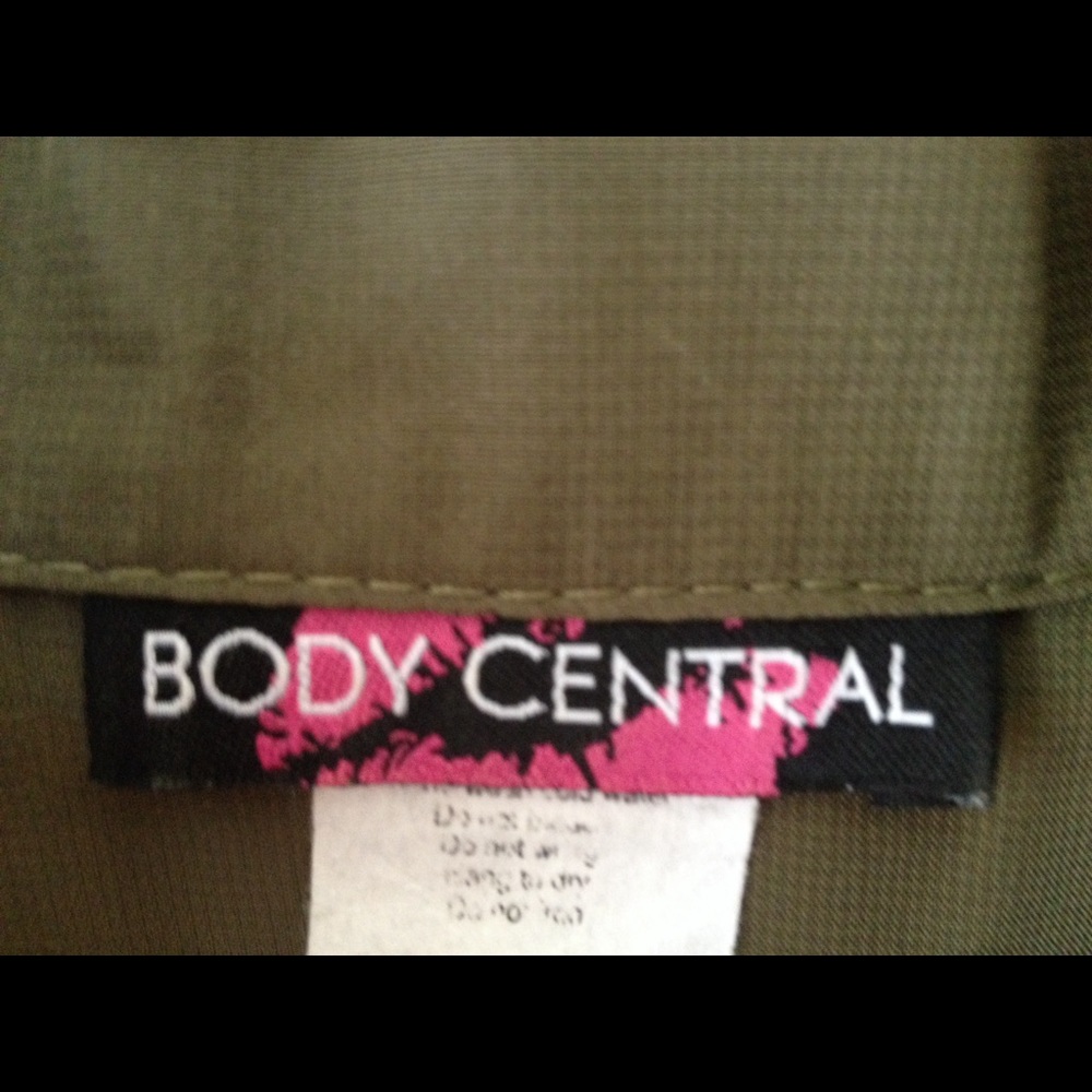 Olive Green Blouse - Picture 4 of 4