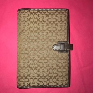 Coach Day Planner with Pen
