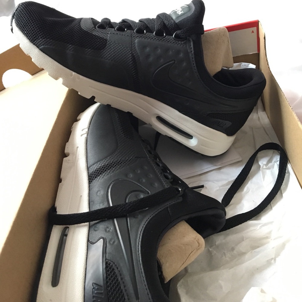 Air max zero
