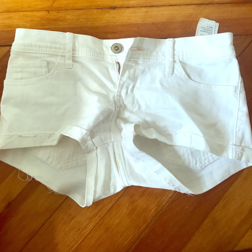 Hollister white shorts size 3