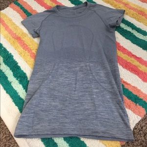 Lulu Lemon top