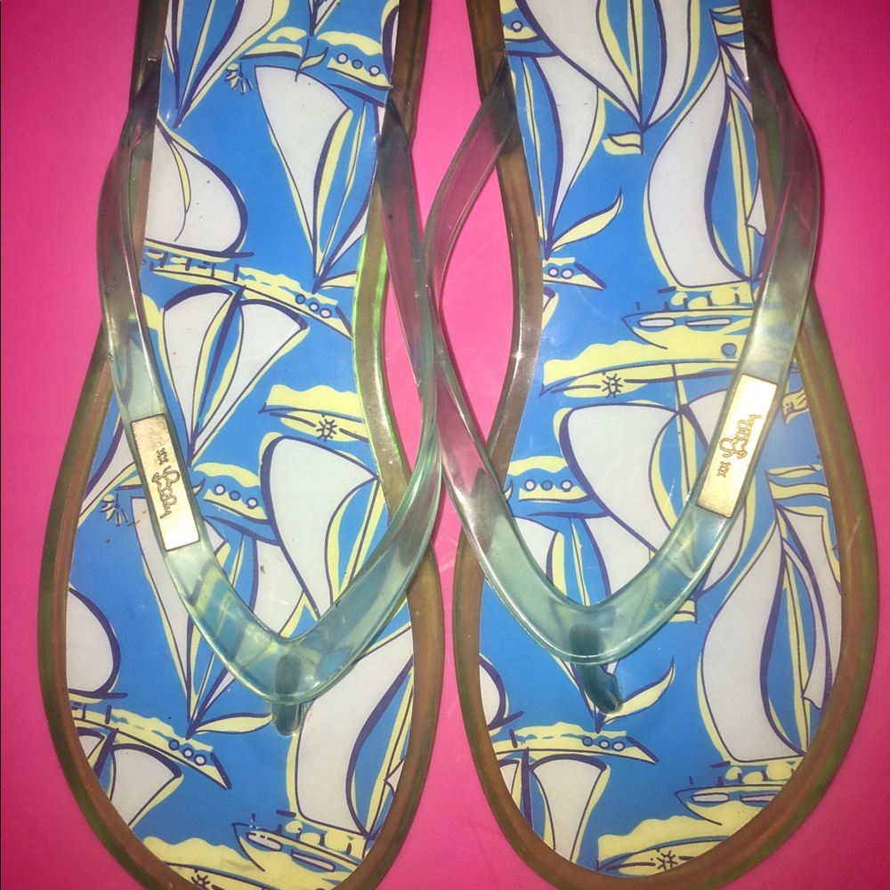 Lilly Pulitzer sailboat flip flops size 7