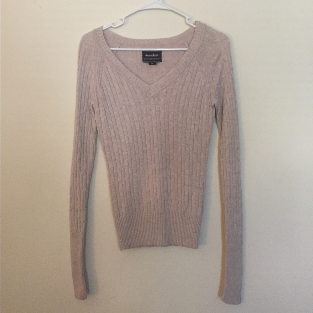 **S O L D** 🍂🍁🌲 cable knit sweater