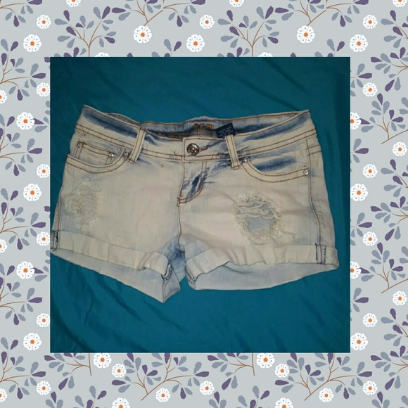 📛 ON SALE!!! 📛 Washed Out Shorts - Picture 1 of 2