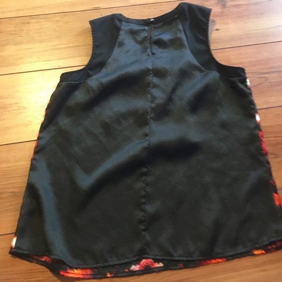 Dressy tank top - Picture 3 of 3