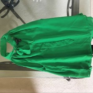 Green sleeveless shirt