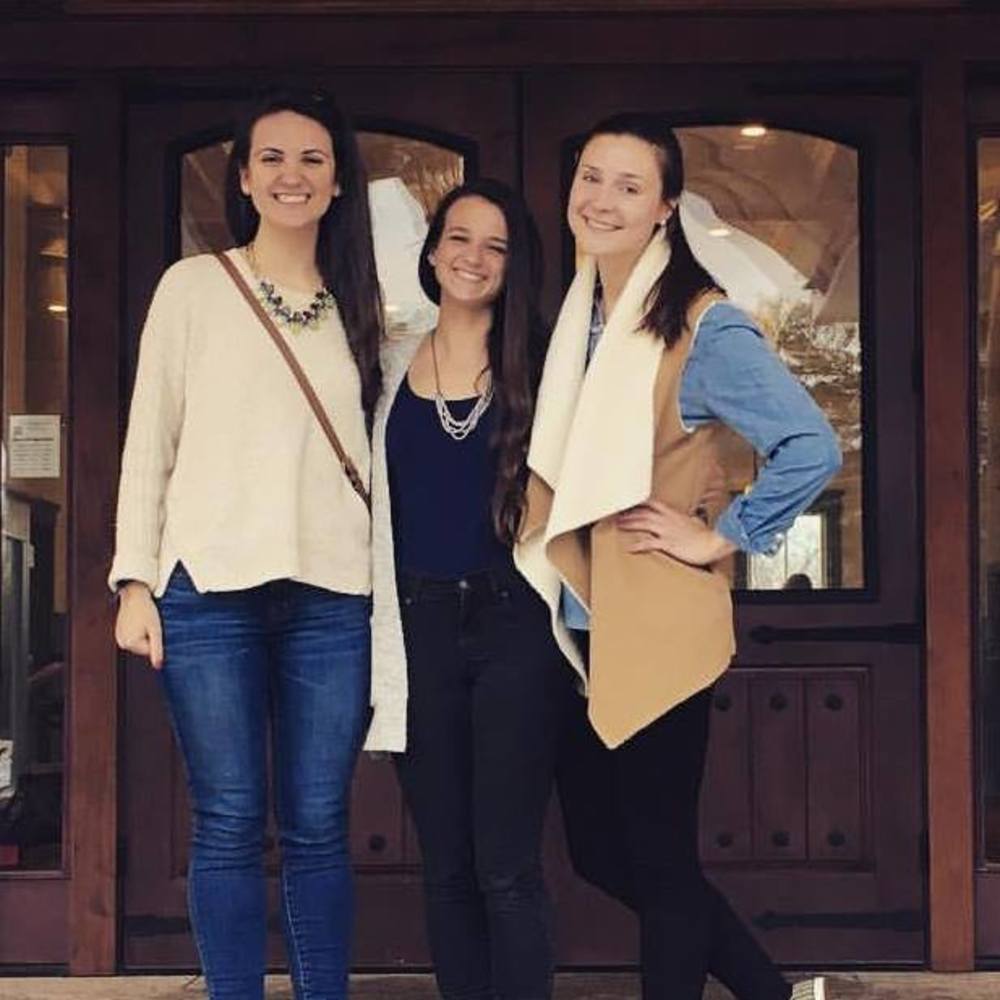 Meet your Posher, Claire