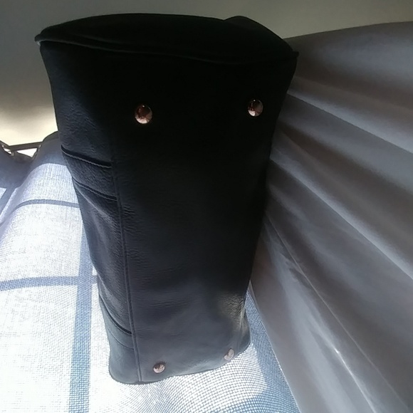 Terzetto Black Handbag - Picture 3 of 5