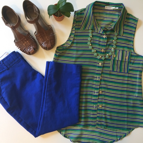 Royal blue banana republic cropped pant. - Picture 2 of 3