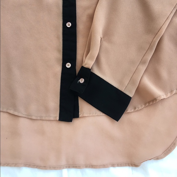 Potter's Pot Button Down Salmon Beige Blouse - Picture 3 of 6