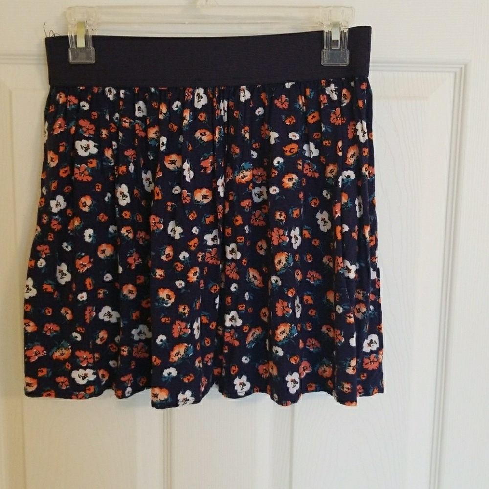 Flowered mini skirt