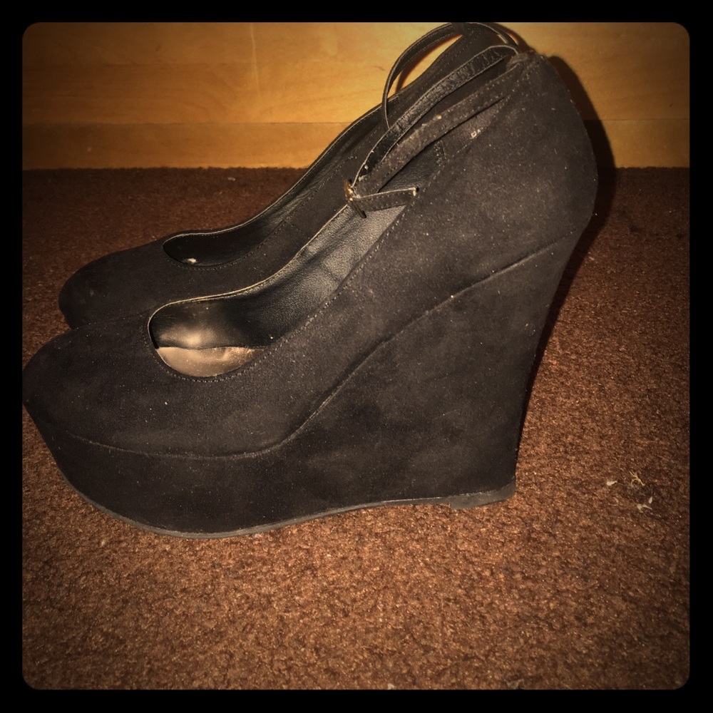 Black Velvet Madden Girl Wedges