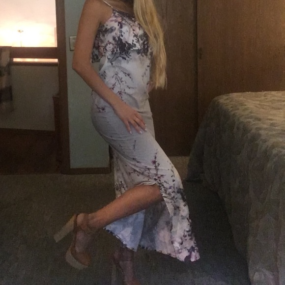 Dress - Picture 3 of 5