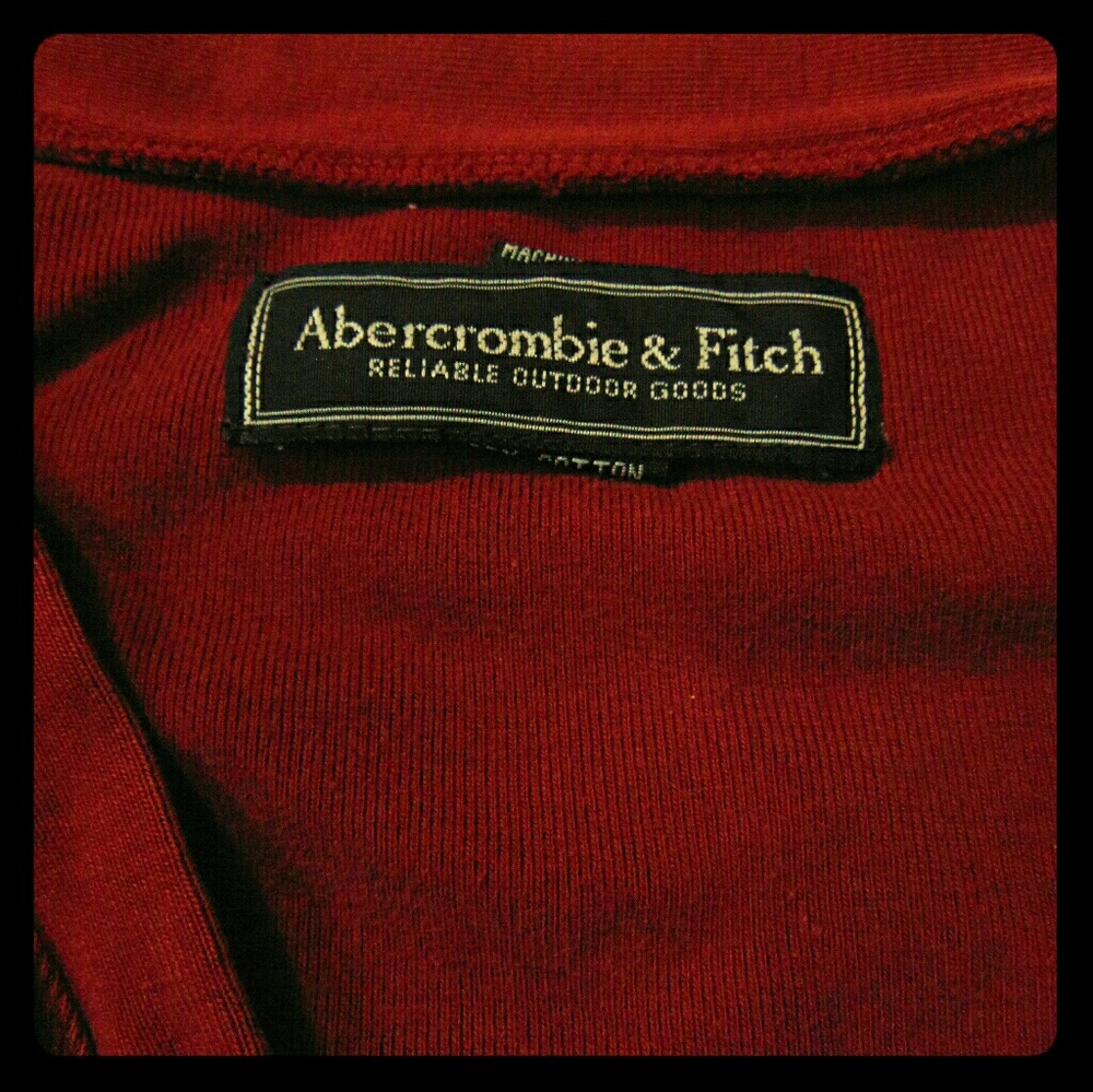 💥Abercrombie&fitch red cardigan sweater