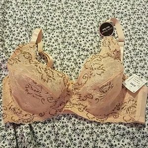 DELTA BURKE 38D PEACH LACE BRA
