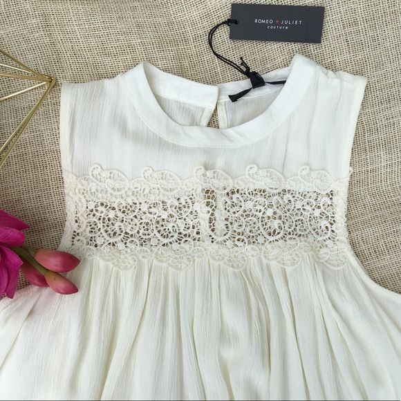 SOLD ROMEO + JULIET COUTURE Crop Tank Top White - Picture 2 of 8