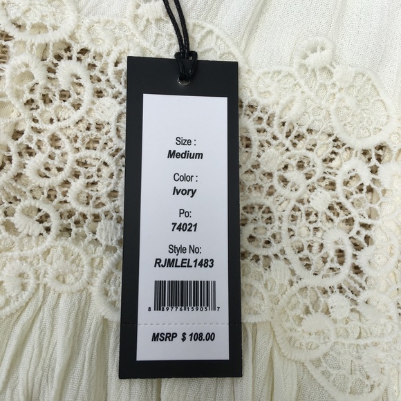 SOLD ROMEO + JULIET COUTURE Crop Tank Top White - Picture 3 of 8