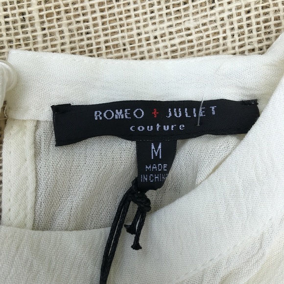 SOLD ROMEO + JULIET COUTURE Crop Tank Top White - Picture 4 of 8
