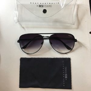 Quay x Desi Perkins Black fade High Key sunglasses