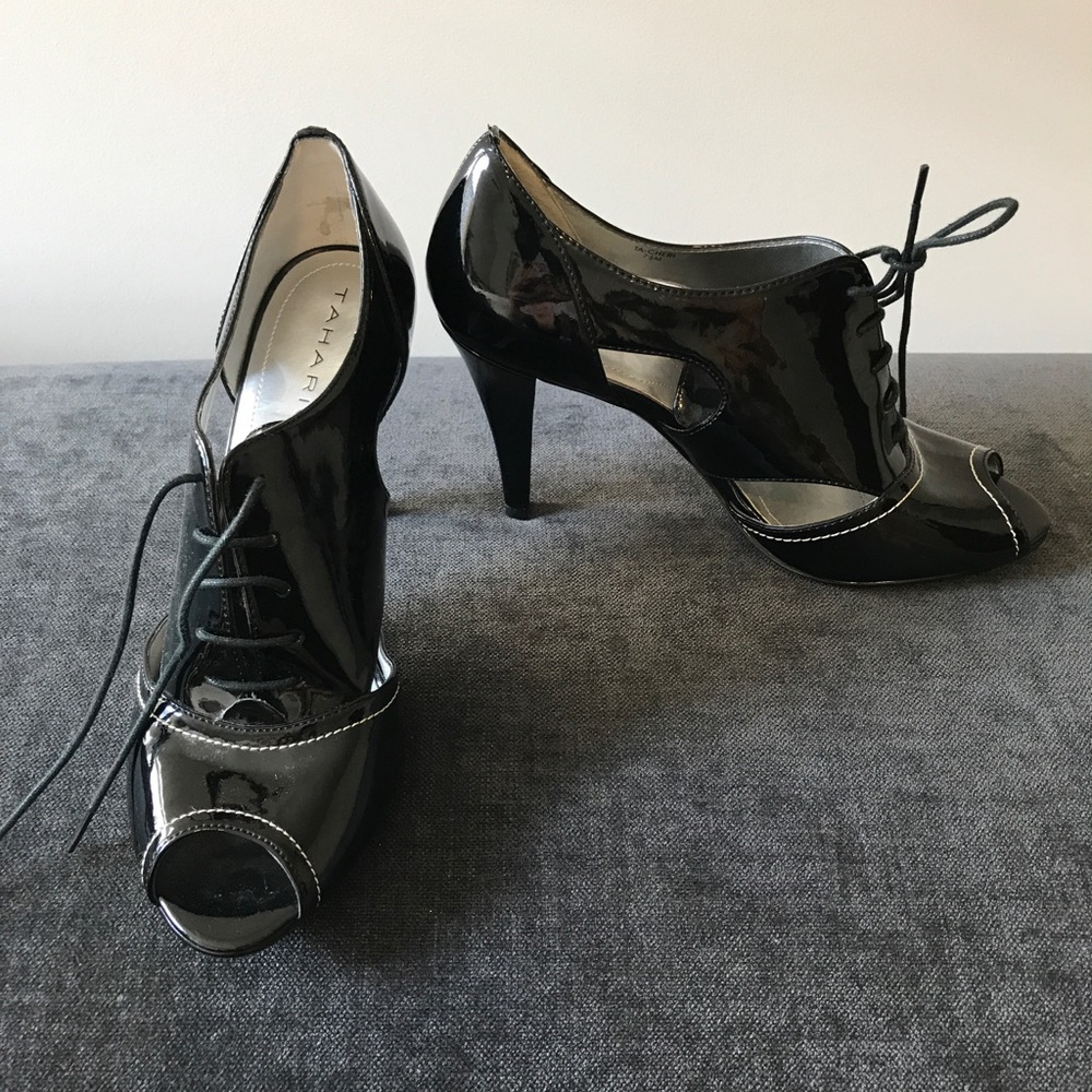 Tahari heels