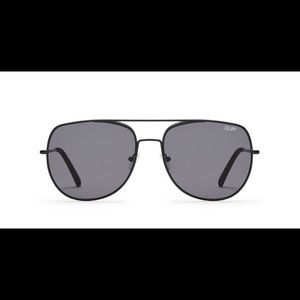 Quay Australia "LIVING LARGE"