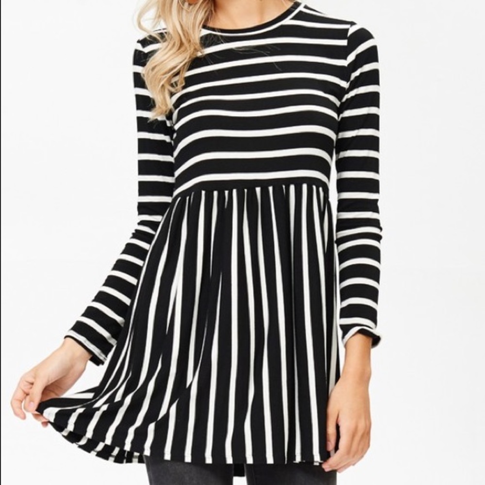 Gorgeous Babydoll stretch Tunic in contrast print - Picture 2 of 2