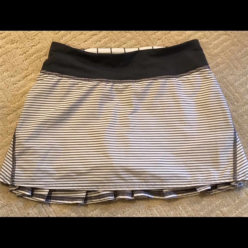 Lululemon pacesetter skirt striped 2 reg