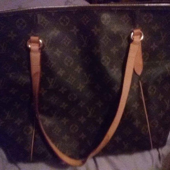 Louis vuitton - Picture 1 of 4