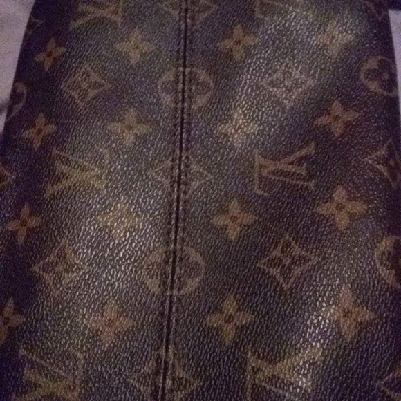 Louis vuitton - Picture 2 of 4