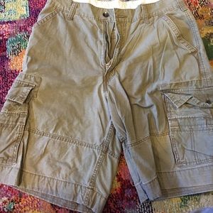 Men's Levi cargo shorts