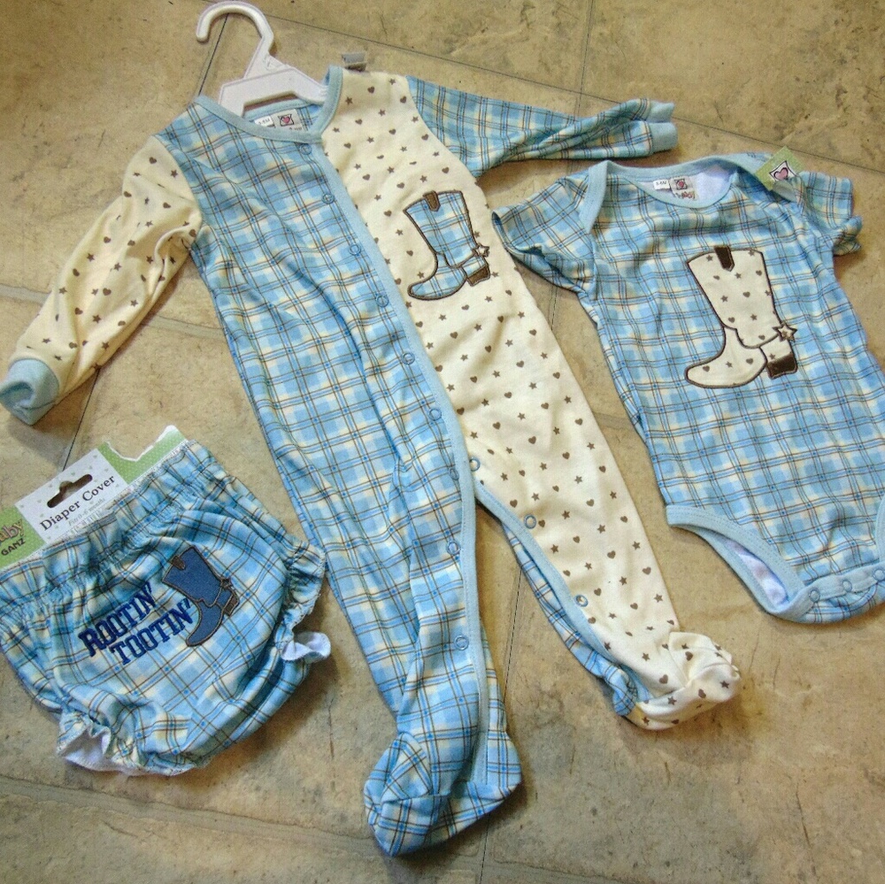 🎆🆕🆕 Three piece cowboy/girl western bundle!