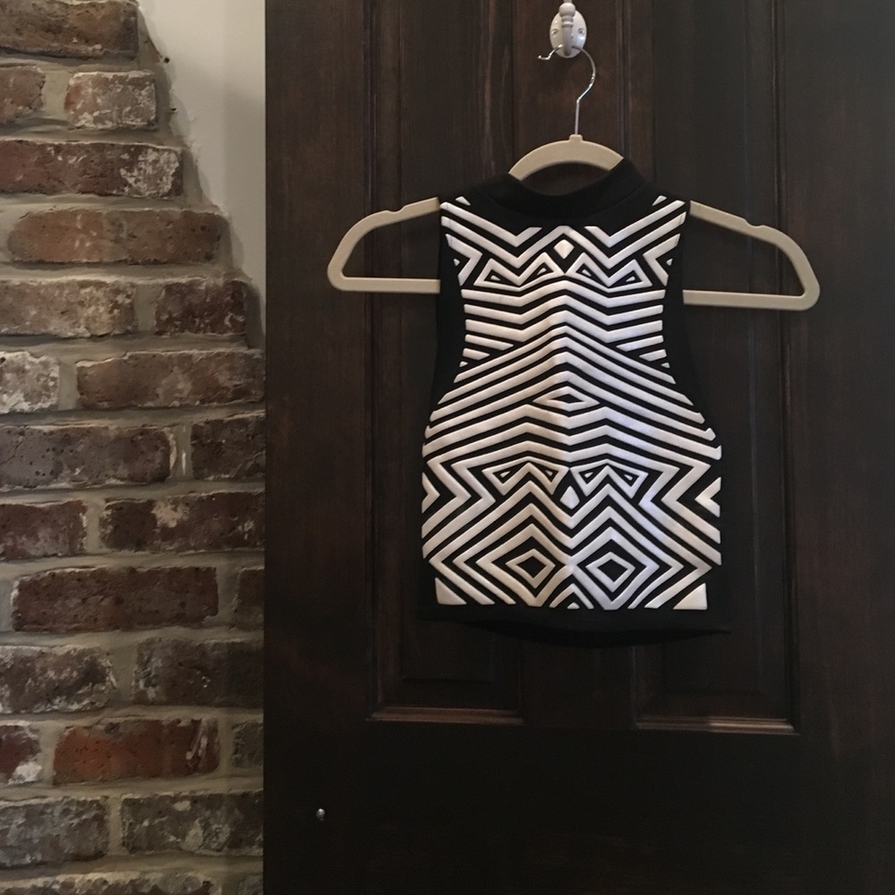 Cropped black and white decorative top