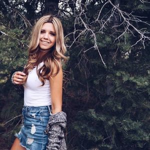 Meet your Posher, Savannah