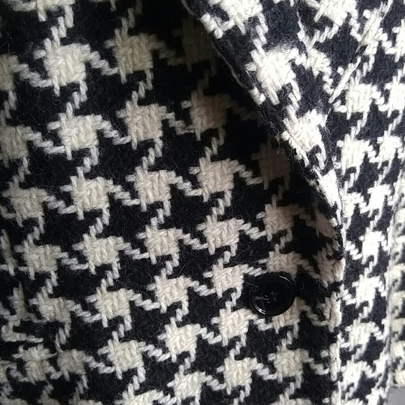 Blazer - Picture 2 of 6