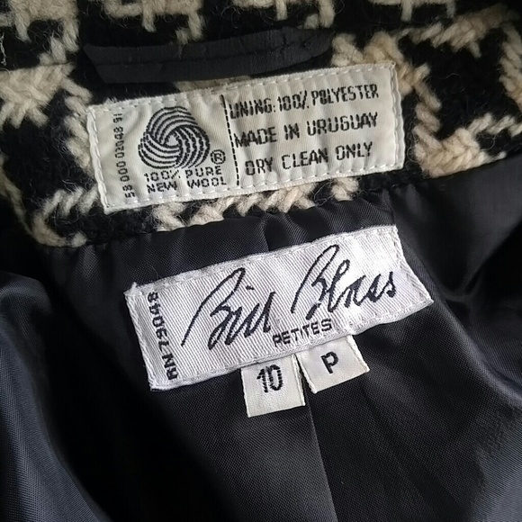 Blazer - Picture 6 of 6