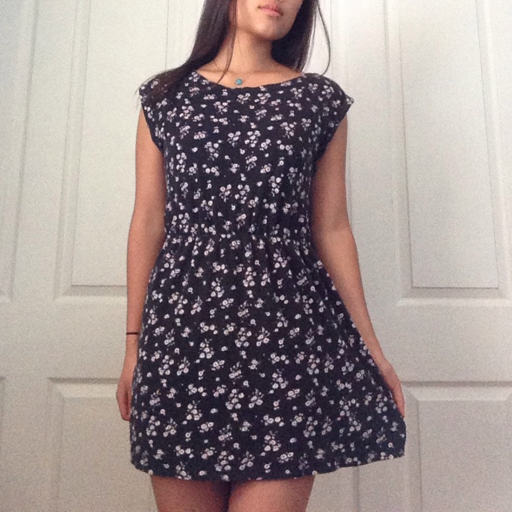 Forever21 black dress with little white flowers