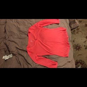 V-Neck quarter length sleeved shirt