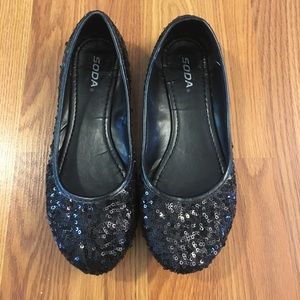Soda black sequin flats size 8