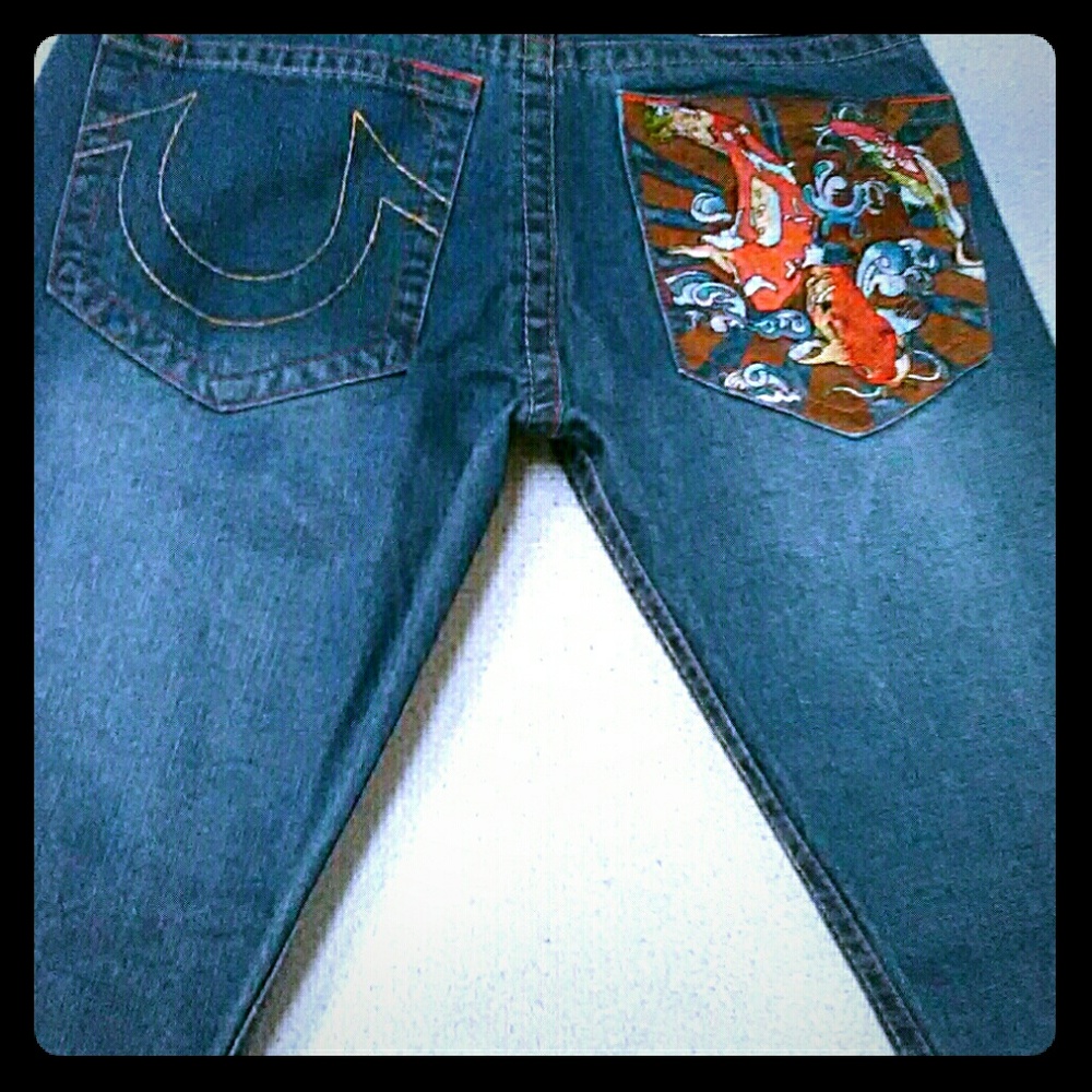 Authentic Men's true religion Jean's. Best design