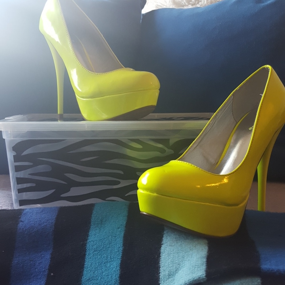 Qupid Platform high heels