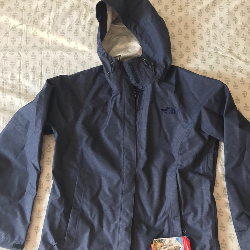NWT North Face Rain Jacket (Women's Size Large)