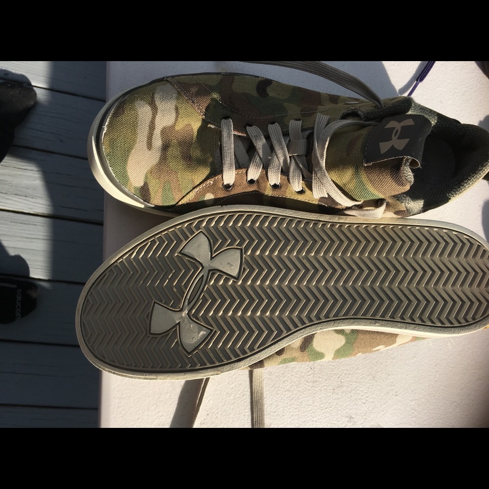 Under Armour  sneaker for men's