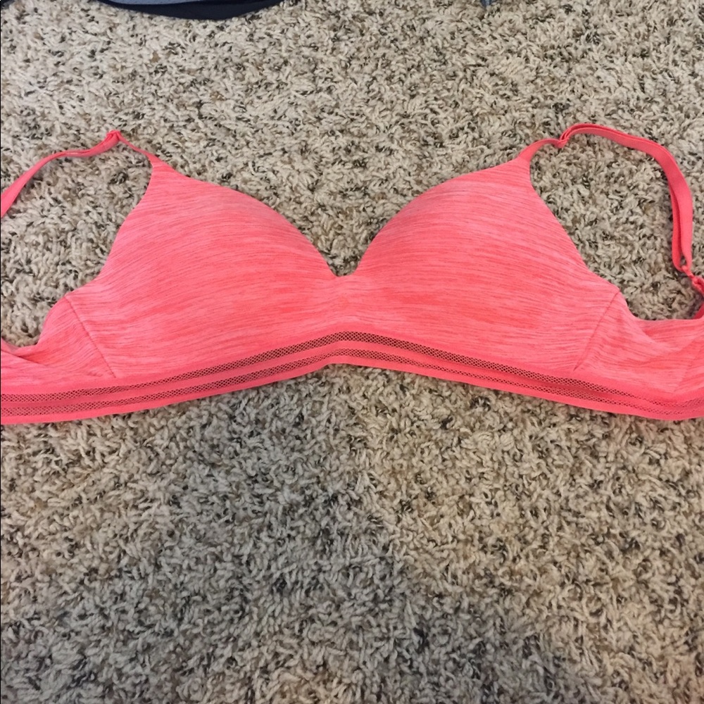 34B victoria secret bra!!