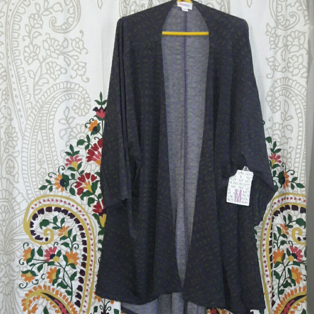 Lularoe lindsay kimono