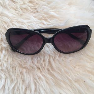 Nine West adorable purple lens Sunglasses